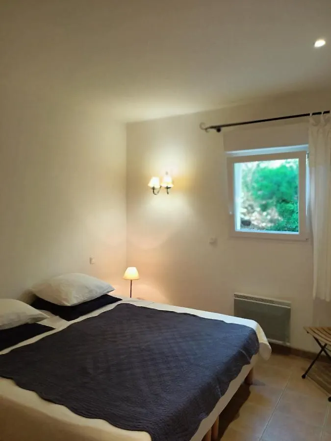 Charmante Petite Maison&Grande Terrasse Plein SUD ! Entrecasteaux Ferienhaus
