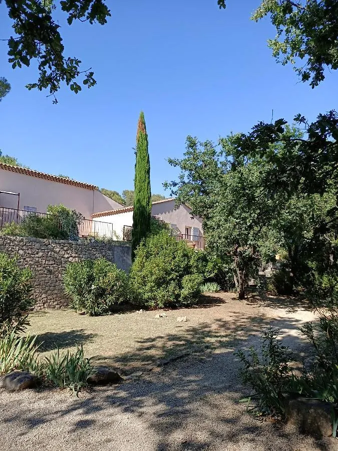 Holiday home Charmante Petite Maison & Whirlpool Prive Sur Terrasse Plein Sud Au Calme ! Entrecasteaux