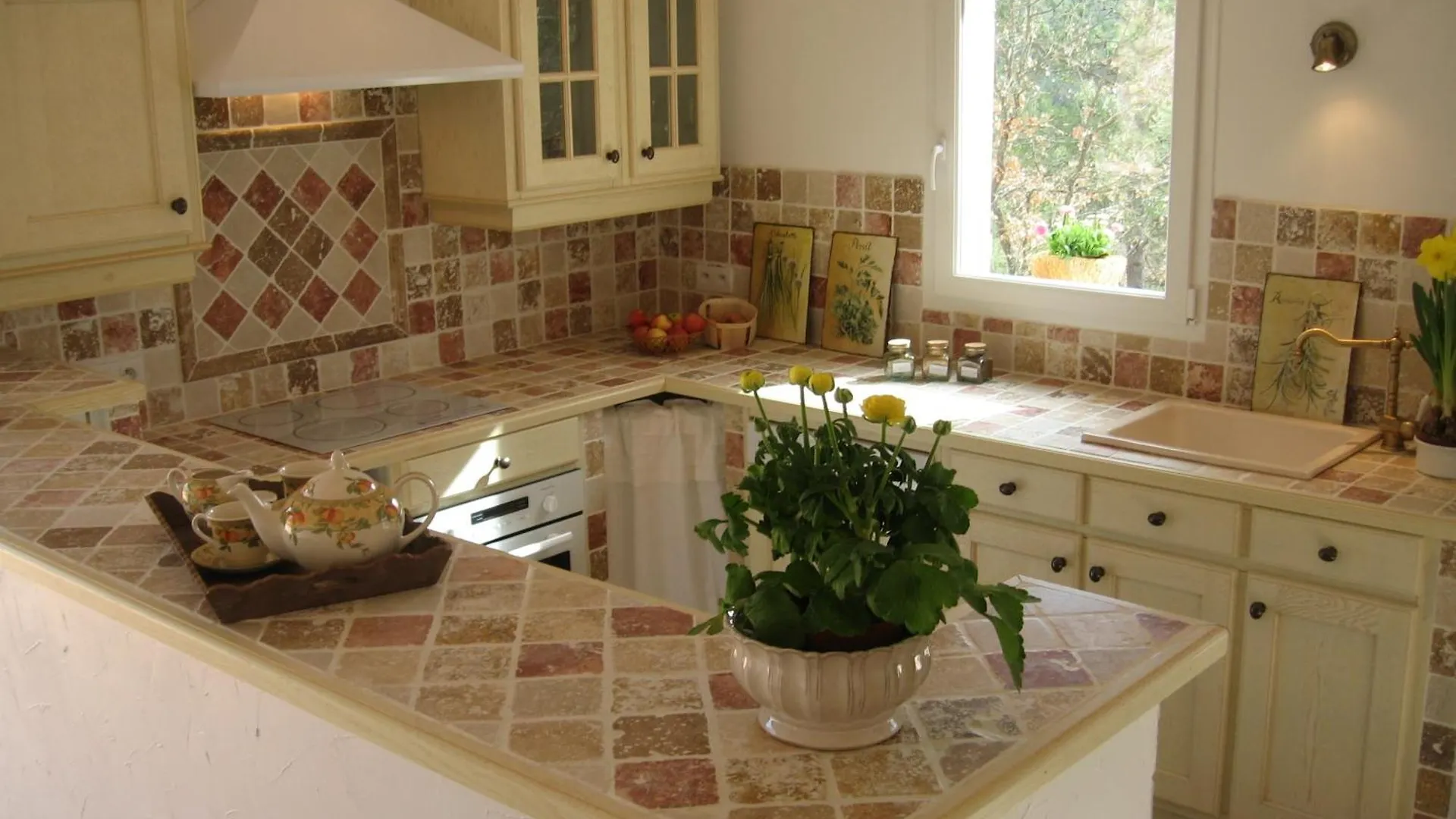 Charmante Petite Maison & Whirlpool Prive Sur Terrasse Plein Sud Au Calme ! Entrecasteaux 0*,
