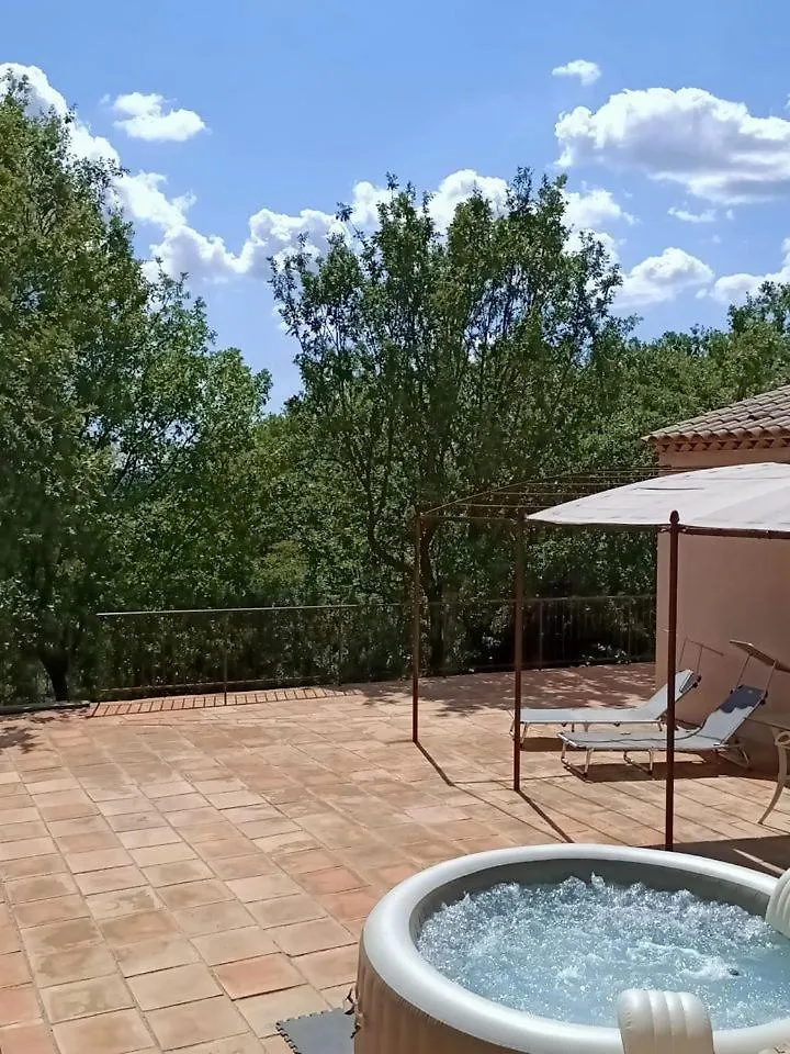 Holiday home Charmante Petite Maison & Whirlpool Prive Sur Terrasse Plein Sud Au Calme ! Entrecasteaux